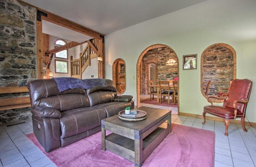 Helena House | Historic Helena Retreat - Near Dtwn & Mt Helena!