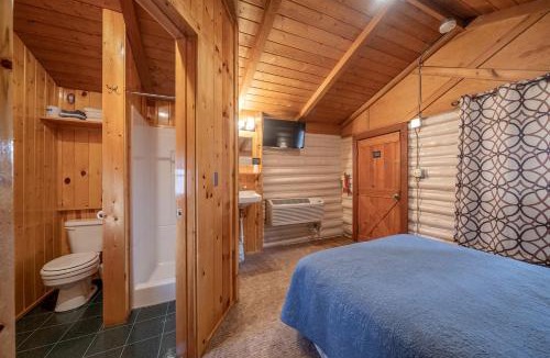 Ashton House | Historic Log Cabin for Two near Yellowstone National Park in Ashton, Idaho