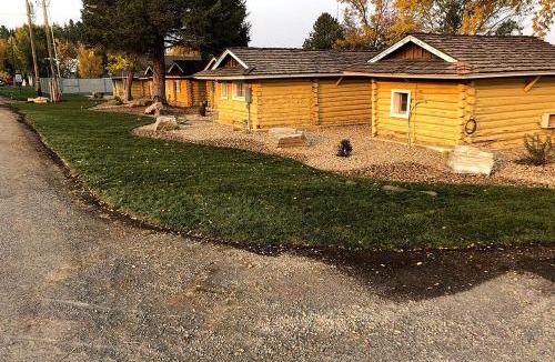 Ashton House | Historic Log Cabin for Two near Yellowstone National Park in Ashton, Idaho