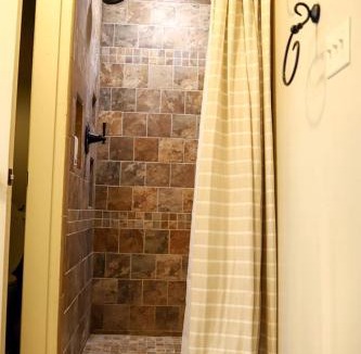 Rapid City House | Historic Log Cabin for South Dakota Glamping Getaways