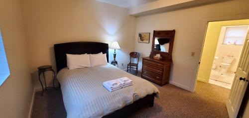 Bozeman House | Historic Neighborhood 3 Blocks From Downtown Bozeman
