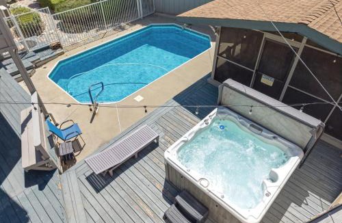Oakhurst House | Hodges Hill Hideout w/pool, spa, BBQ - Dog Friendly