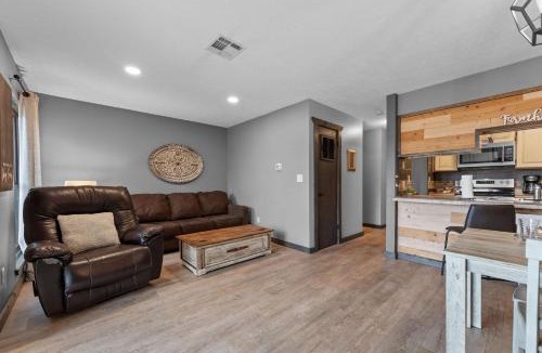 Table Rock House | Hole-in-One Hideaway For 4