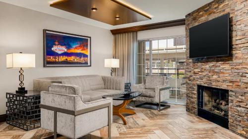 Las Vegas Resort | Holiday Inn Club Vacations at Desert Club Resort