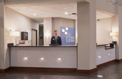 Thornton Hotel | Holiday Inn Express Hotel & Suites Denver North - Thornton, an IHG Hotel