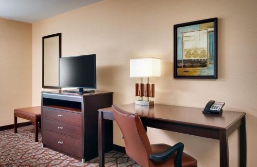 Butte Hotel | Holiday Inn Express Hotel & Suites Butte by IHG