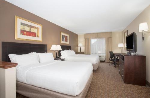 Concordia Hotel | Holiday Inn Express Hotel & Suites Concordia US 81 by IHG