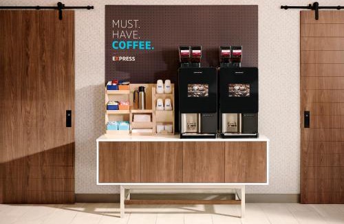 Longmont Hotel | Holiday Inn Express Hotel & Suites Longmont by IHG