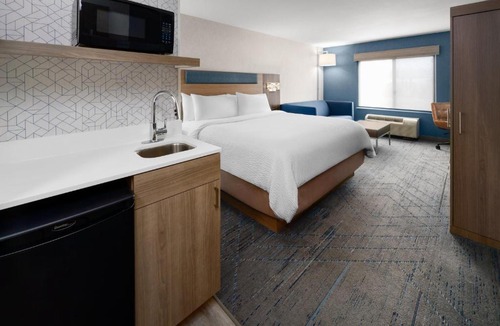 Rawlins Hotel | Holiday Inn Express Rawlins by IHG