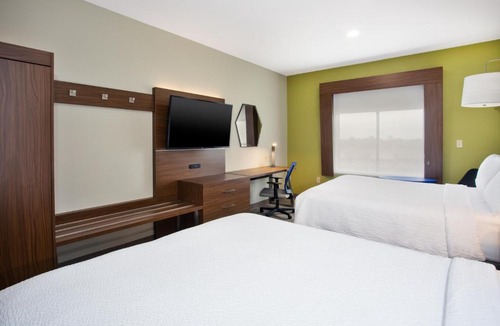 Oak Creek Hotel | Holiday Inn Express Sedona - Oak Creek by IHG