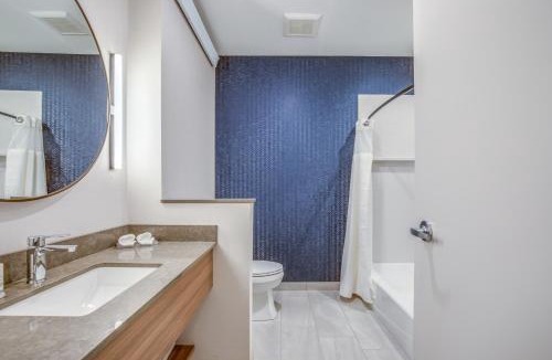 Platteville Hotel | Holiday Inn Express & Suites Platteville by IHG