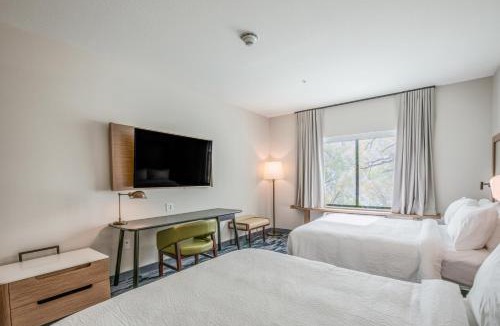 Platteville Hotel | Holiday Inn Express & Suites Platteville by IHG