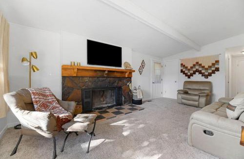Spearfish House | Home at L Rancho