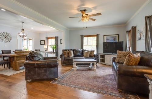 Cedar Valley House | Home in Cimarron National Golf Club w/Hot Tub!