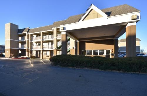 Eiber Hotel | HomeTowne Studios by Red Roof Denver - Lakewood West