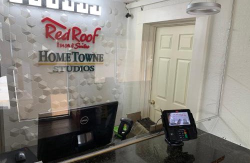 Battle Creek Hotel | HomeTowne Studios by Red Roof Battle Creek