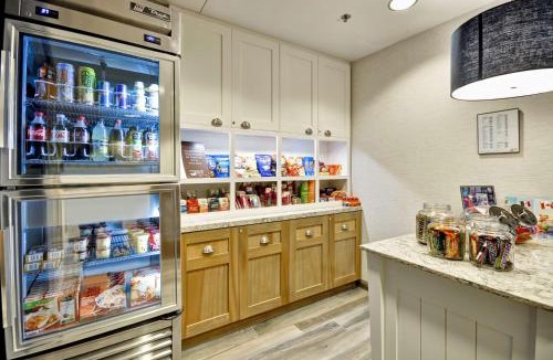 Camelback East Hotel | Homewood Suites by Hilton Phoenix-Biltmore