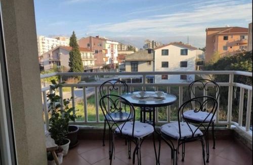 Podgorica Apartment | Honey Home
