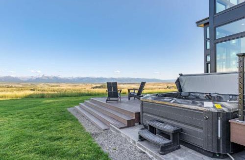 Tetonia House | Hot Tub, 23 Mi to Grand Targhee: Luxe Retreat