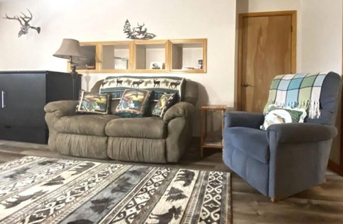 Seeley Lake House | Hot Tub-Awesome View-Secluded Apartment