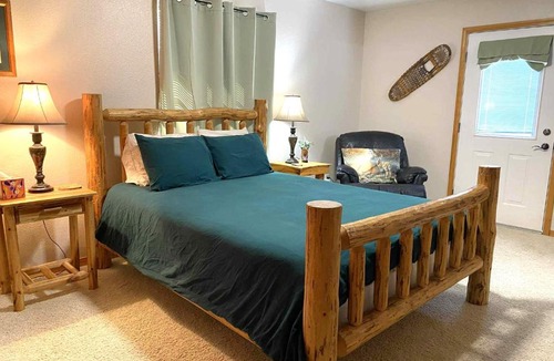 Seeley Lake House | Hot Tub-Awesome View-Secluded Apartment