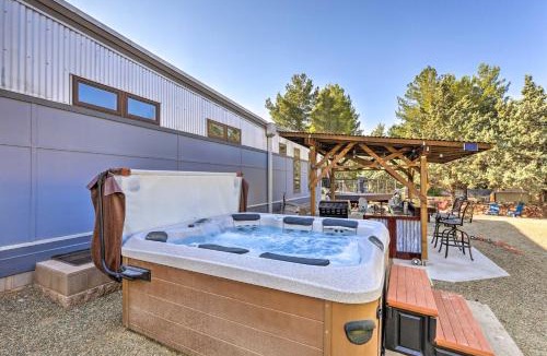 West Sedona House | Hot Tub & Fire Pit: Pet-Friendly Sedona Home