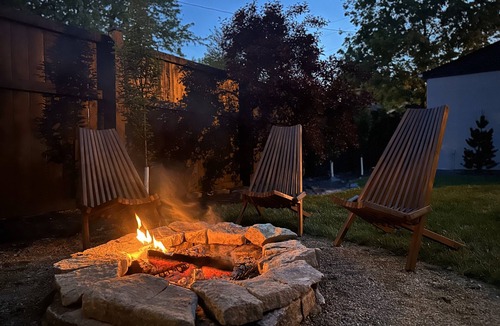 Weinland Park House | Hot Tub, Firepit, Cornhole, Foosball, King Beds, 2-car Garage, Walkable