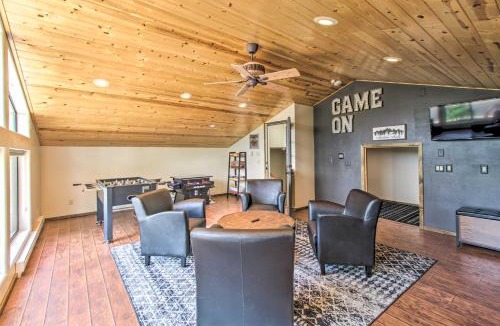 Pinetop House | Hot Tub & Game Room: All-Season Pinetop Cabin