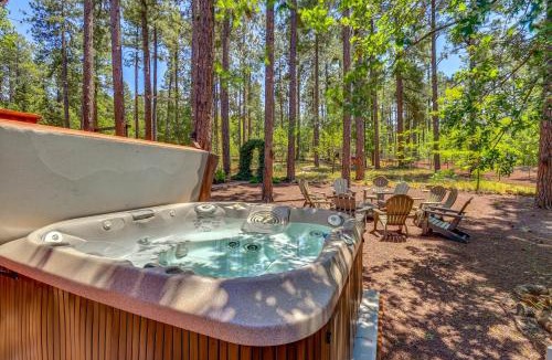 Pinetop House | Hot Tub & Game Room: All-Season Pinetop Cabin