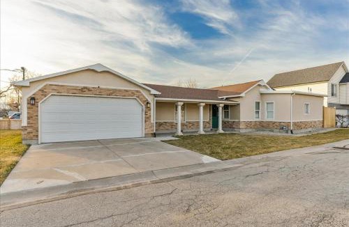 South Salt Lake House | Hot Tub Getaway and Quiet Home Near Downtown SLC