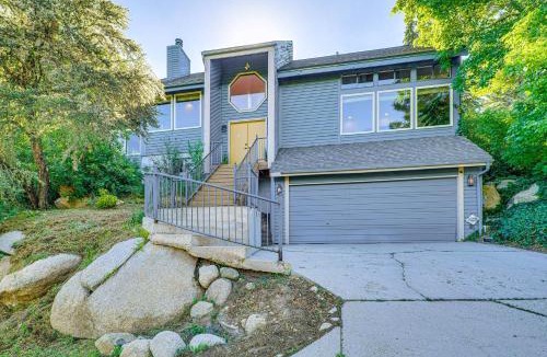 Granite House | Hot Tub & Mtn Views: Charming Utah Canyon Retreat