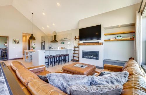 Grand Elk Ranch House | Hot Tub & Mtn Views: Townhome in Granby!