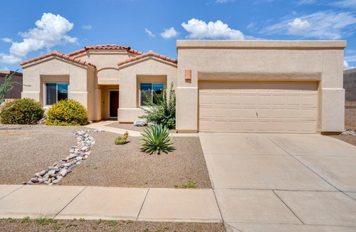 Oro Valley House | Hot Tub & Patio! Luxury Tucson Retreat