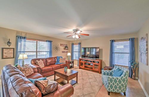 Estrella Mountain Ranch House | Hot Tub & Pool: Stunning Goodyear Home Near Lakes