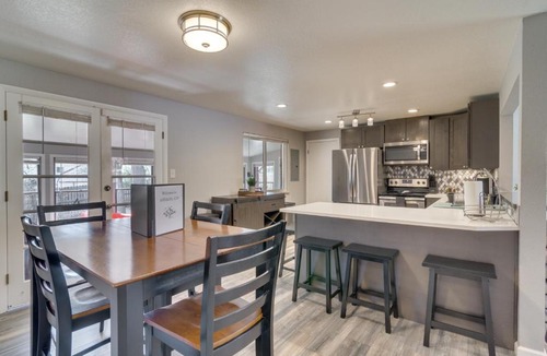 Lamar Heights Area House | Hot Tub, Pool Table, BBQ Patio, Yard Games