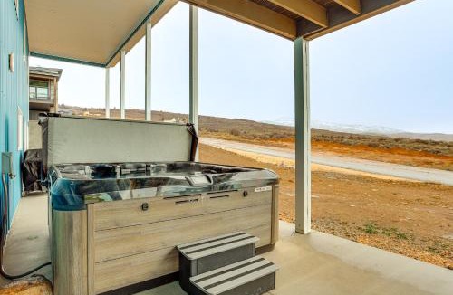 Garden City House | Hot Tub & Rec Room at Massive Bear Lake Home!