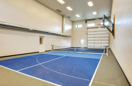 Garden City House | Hot Tub & Rec Room at Massive Bear Lake Home!