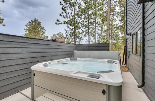 Deadwood House | Hot Tub & Sauna: Luxe Retreat for Sturgis Rally