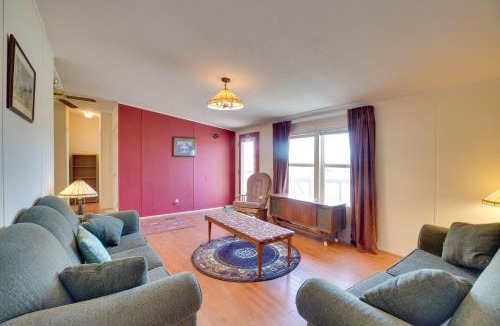 Montrose House | Hot Tub & Screened Porch: Getaway in Montrose!