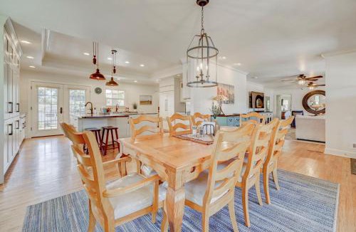Central Colorado Springs House | Hot Tub Views & Family Colorado Adventure