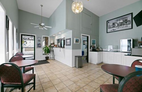 Fergus Falls Hotel | Hotel 8