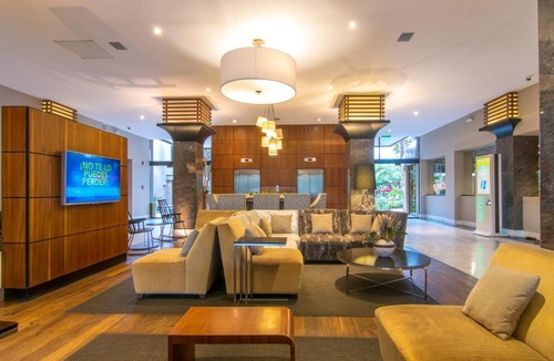 Zona Rio Hotel | Hotel Lucerna Tijuana