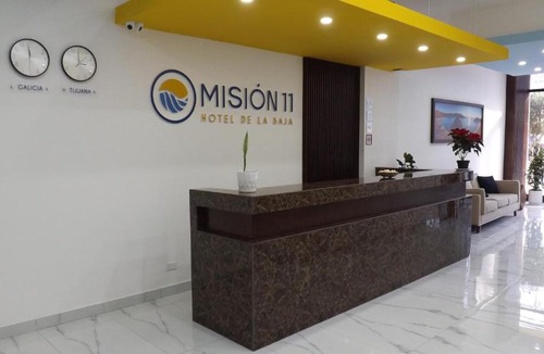 Avenida Revolucion Hotel | HOTEL MISION 11