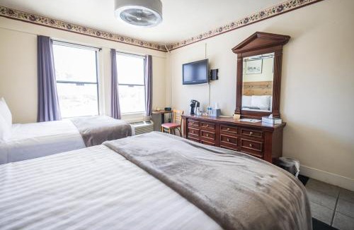 Ely Hotel | Hotel Nevada & Gambling Hall