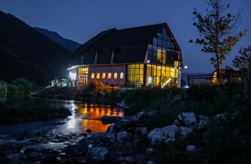 Downtown Hotel | Hotel & Restaurant Ada