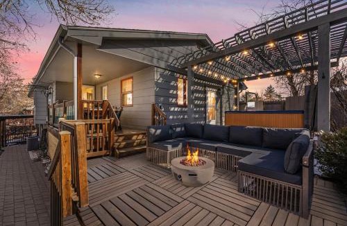 Highlands House | HotTub - Big Yard - Fireplaces - Games - Fire pit