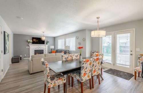 Boise House | House for 15 with Firepit near The Village