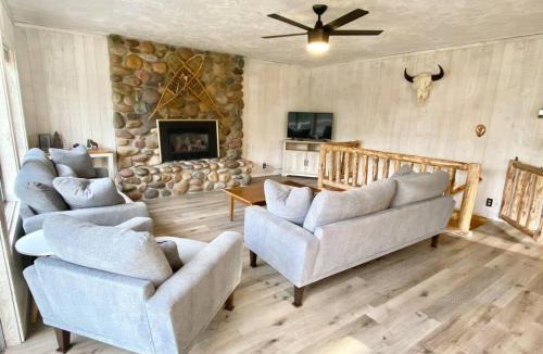 Island Park House | House in the Woods - 20 min to YNP