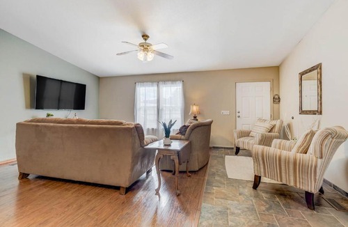 Buena Vista House | House near Hot Springs with HOT Tub! In BV, CO