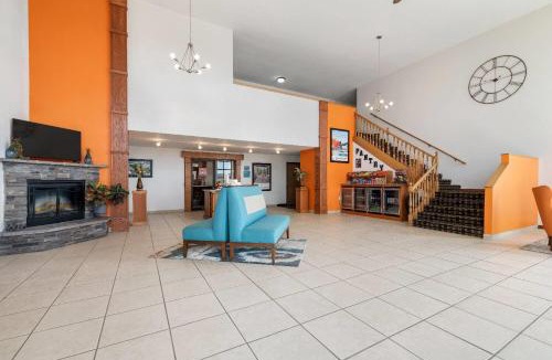 Oacoma Hotel | Howard Johnson by Wyndham Oacoma Hotel & Suites